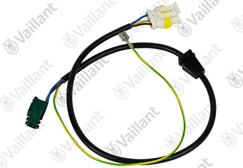 Vaillant Kabel mit mehreren Anschlüssen in Schwarz, Grün, Blau und Gelb, für elektrische Verbindungen, umschlossen von einem isolierenden Mantel.